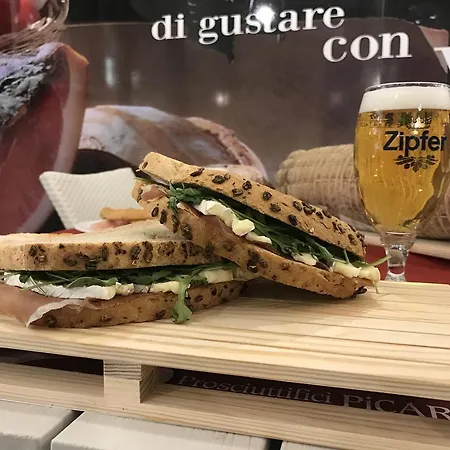 Prosciutti Picaron 4* Villanova (Friuli Venezia Giulia)